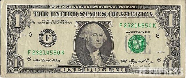  долари США 